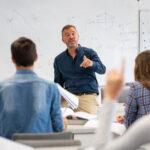 Scuola in presenza o lezioni online a Varese